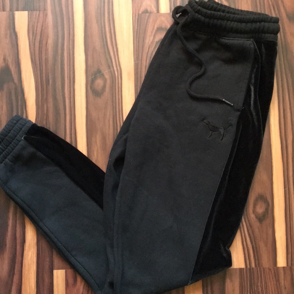 NWOT VS Pink joggers